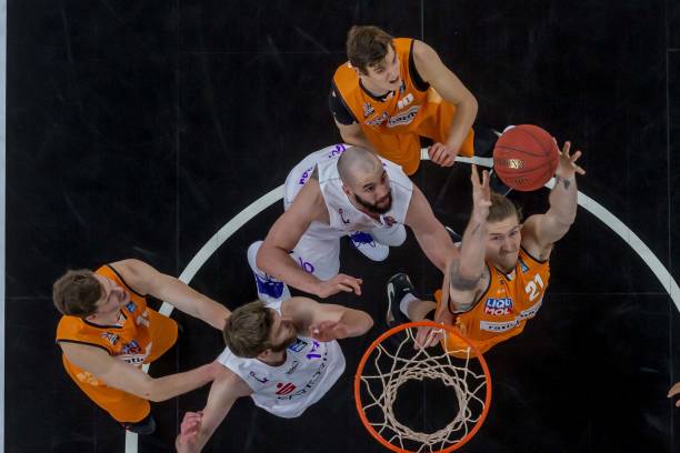 不仅要面对 不仅要面对